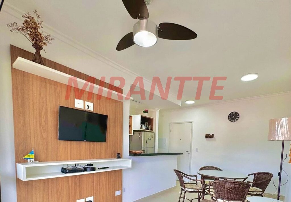 Apartamento de 87m² com 2 quartos em CENTRO