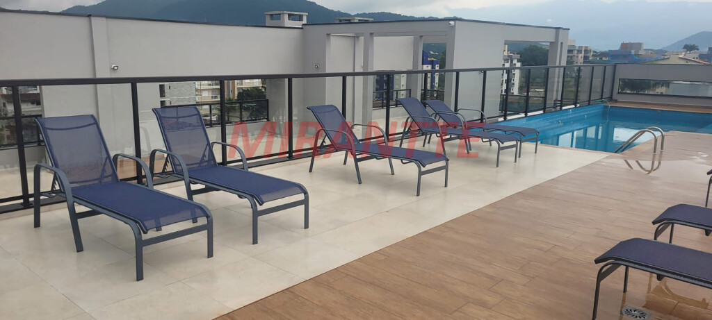 Apartamento de 87m² com 2 quartos em CENTRO