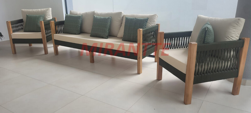 Apartamento de 87m² com 2 quartos em CENTRO