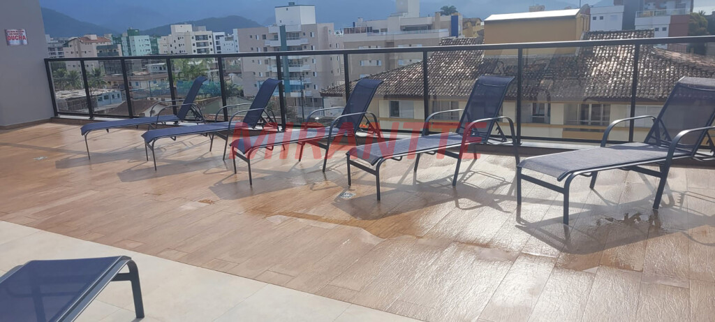 Apartamento de 87m² com 2 quartos em CENTRO