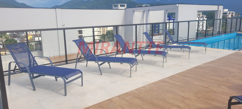 Apartamento de 87m² com 2 quartos em CENTRO