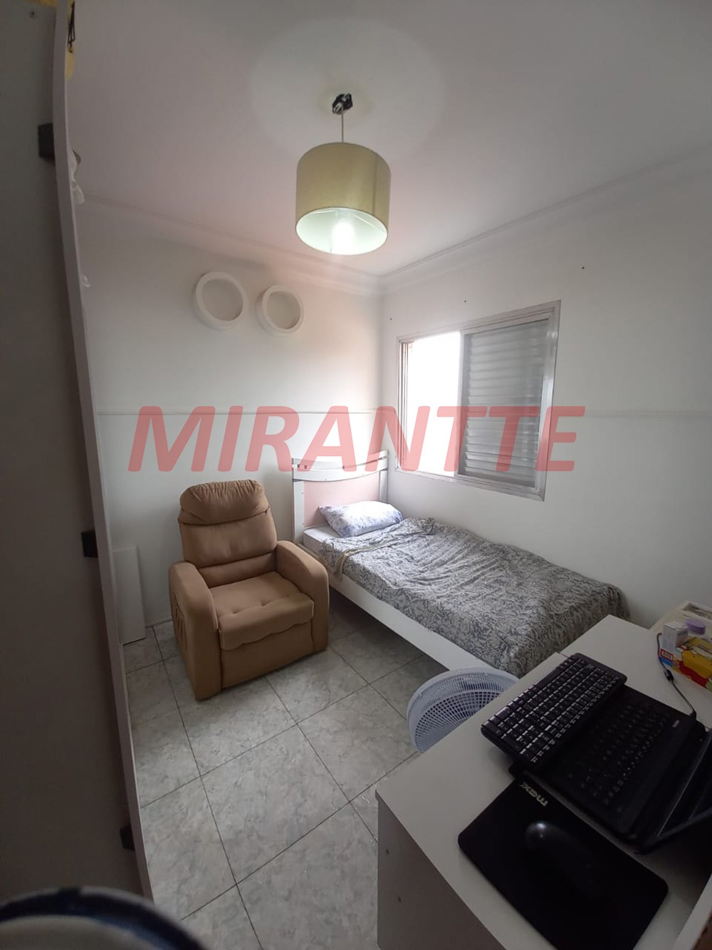 Apartamento de 60m² com 2 quartos em Água Fria