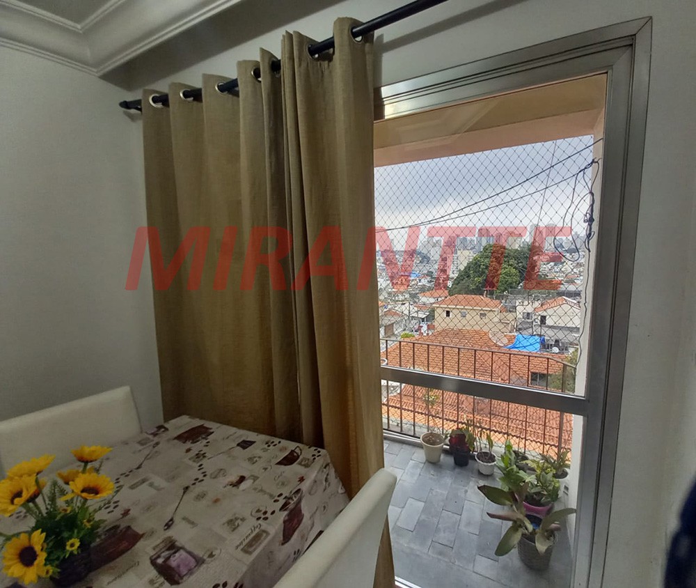 Apartamento de 60m² com 2 quartos em Água Fria