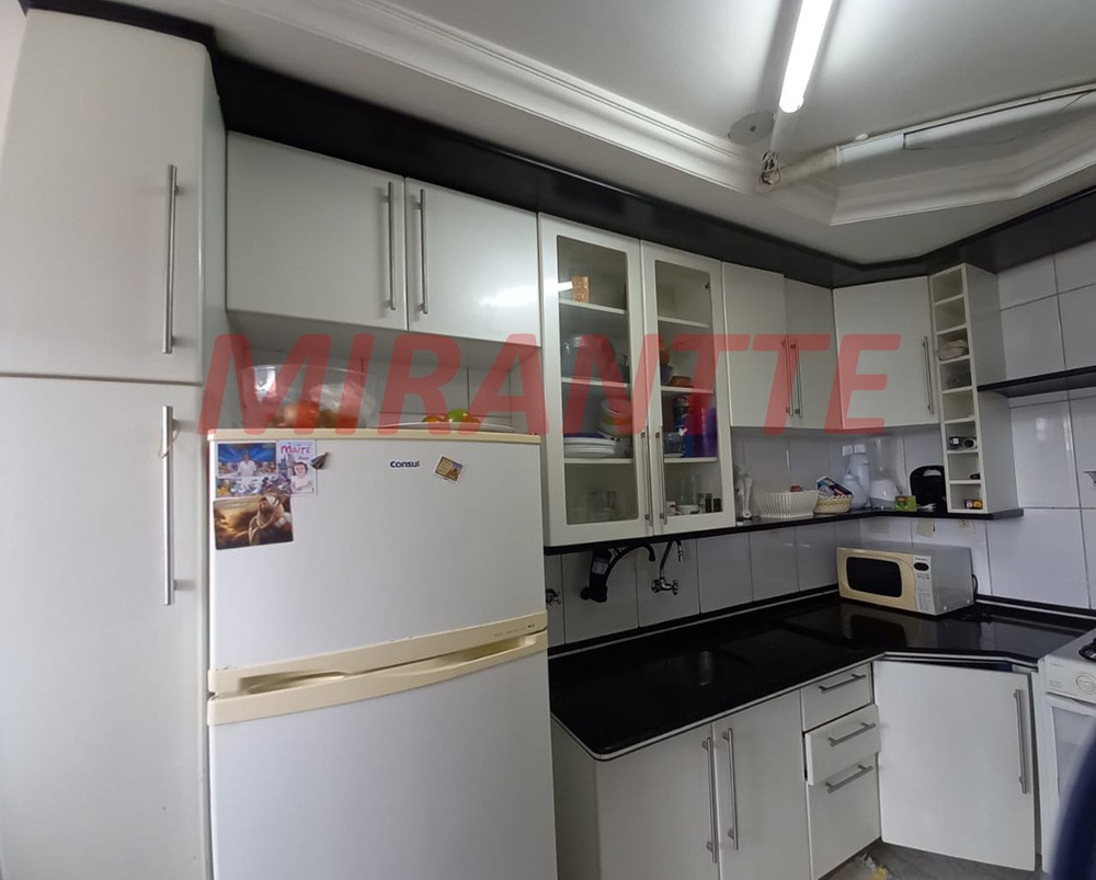 Apartamento de 60m² com 2 quartos em Água Fria