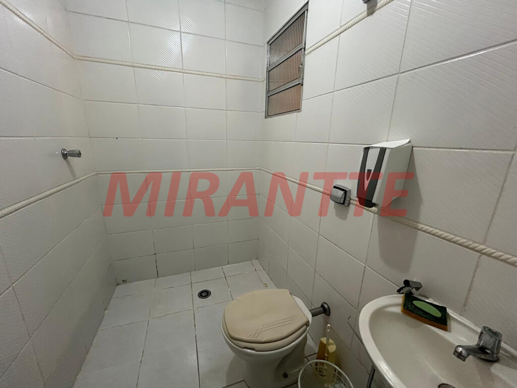 Sobrado de 100m² com 4 quartos em Santana