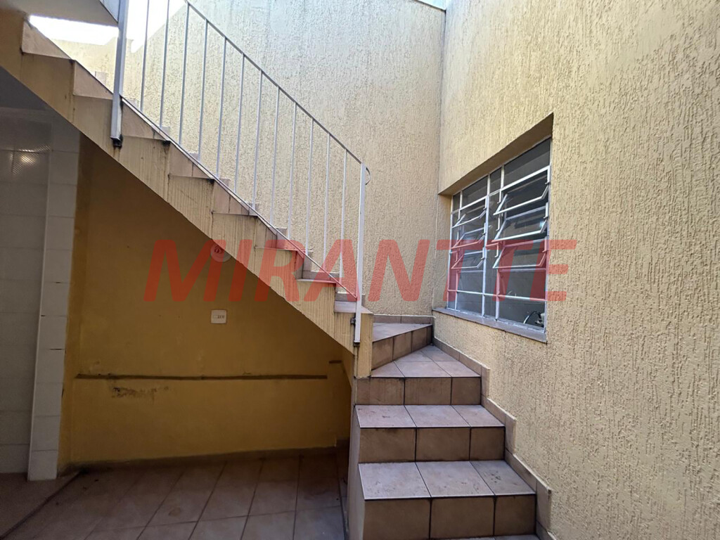 Sobrado de 100m² com 4 quartos em Santana