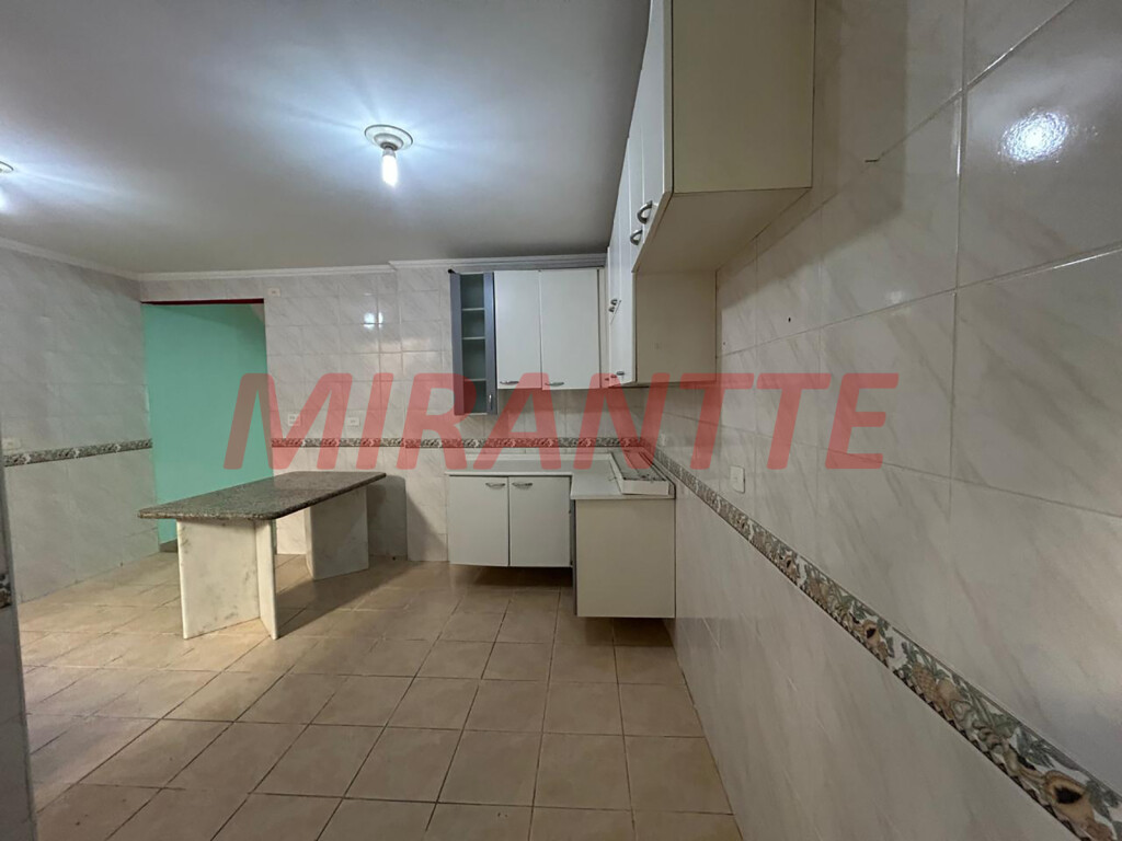 Sobrado de 100m² com 4 quartos em Santana
