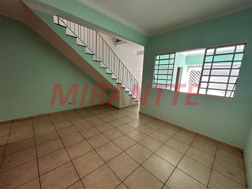Sobrado de 100m² com 4 quartos em Santana