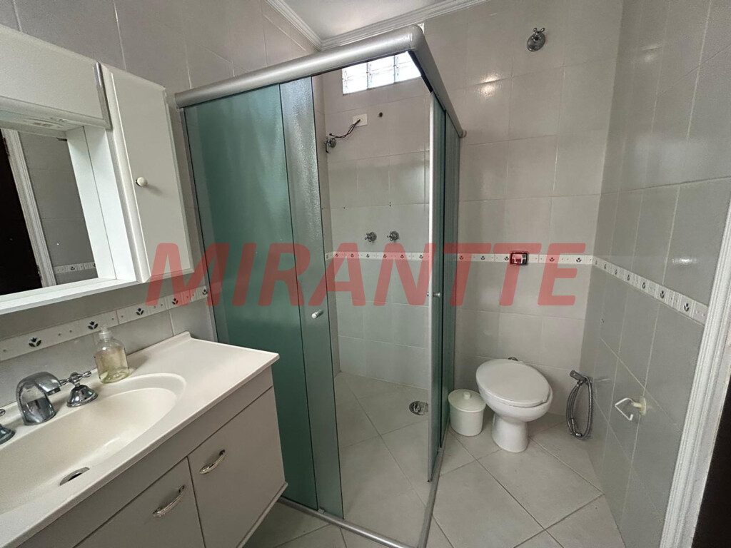 Sobrado de 100m² com 4 quartos em Santana