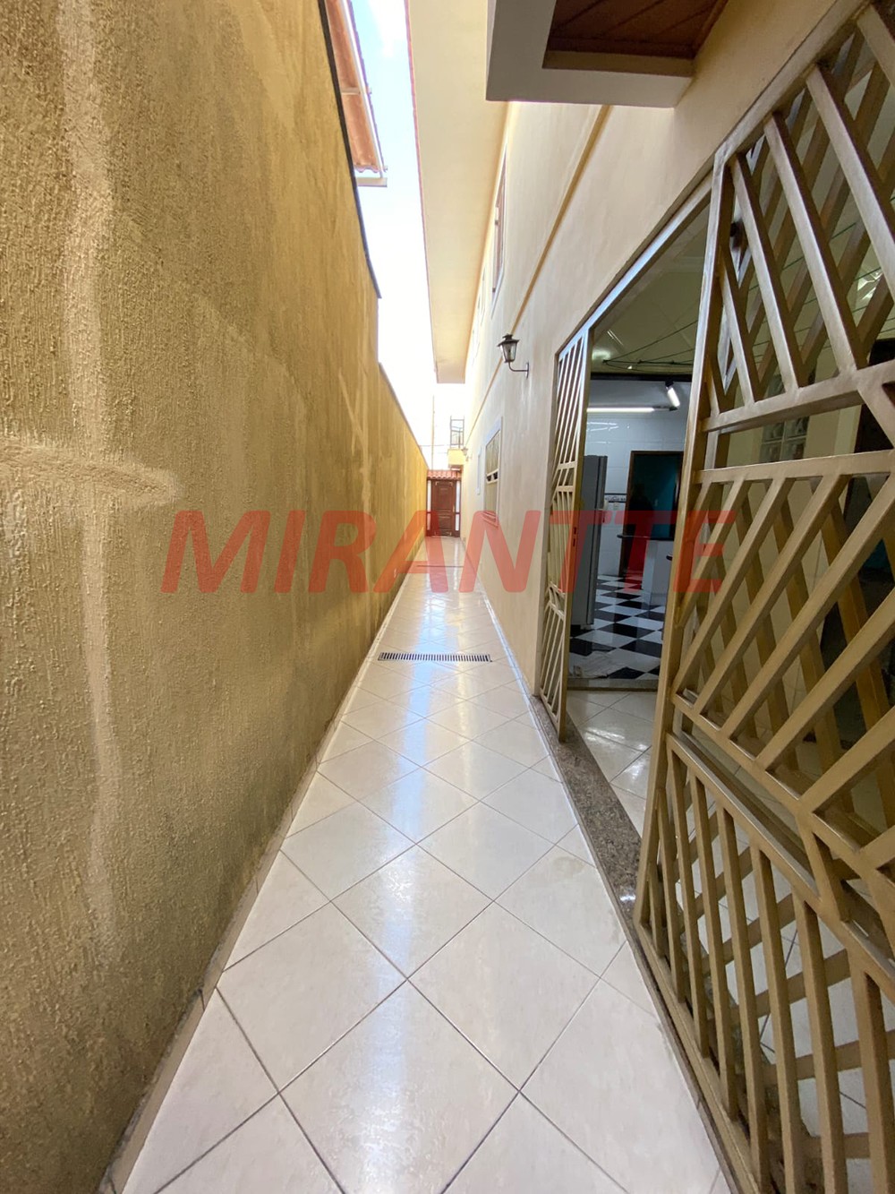 Sobrado de 139m² com 3 quartos em Jaçana