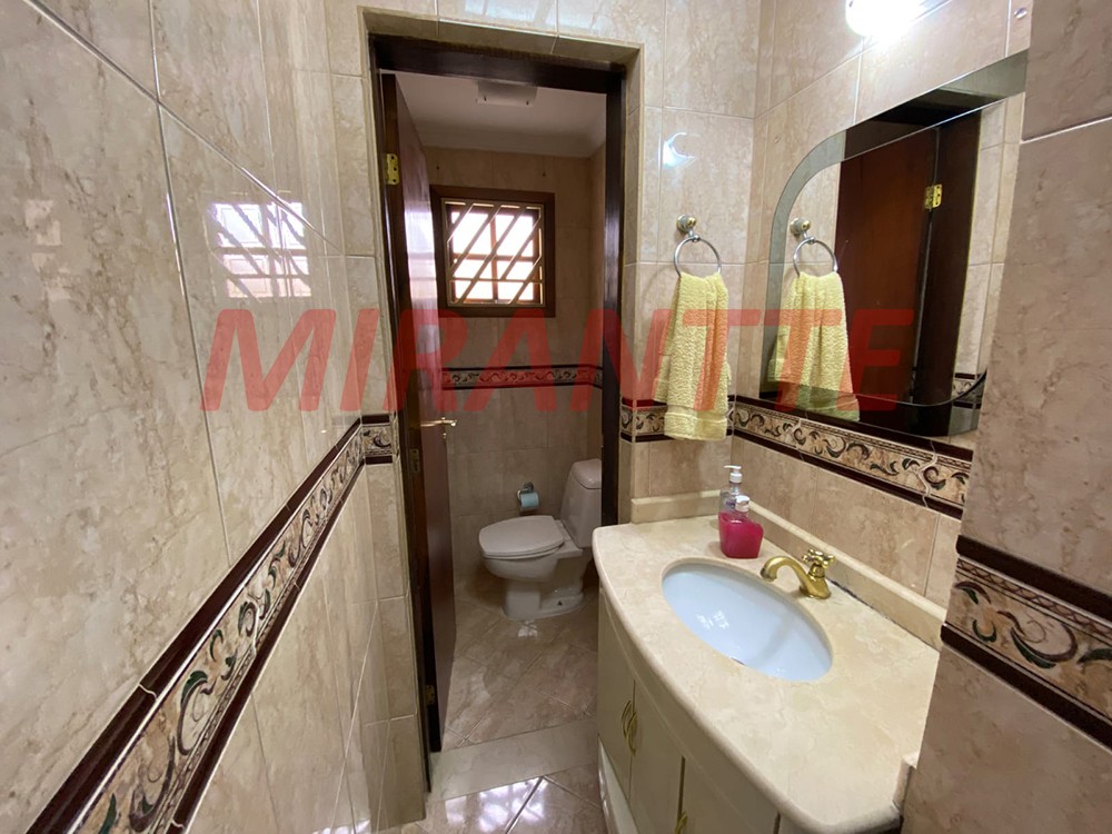 Sobrado de 139m² com 3 quartos em Jaçana
