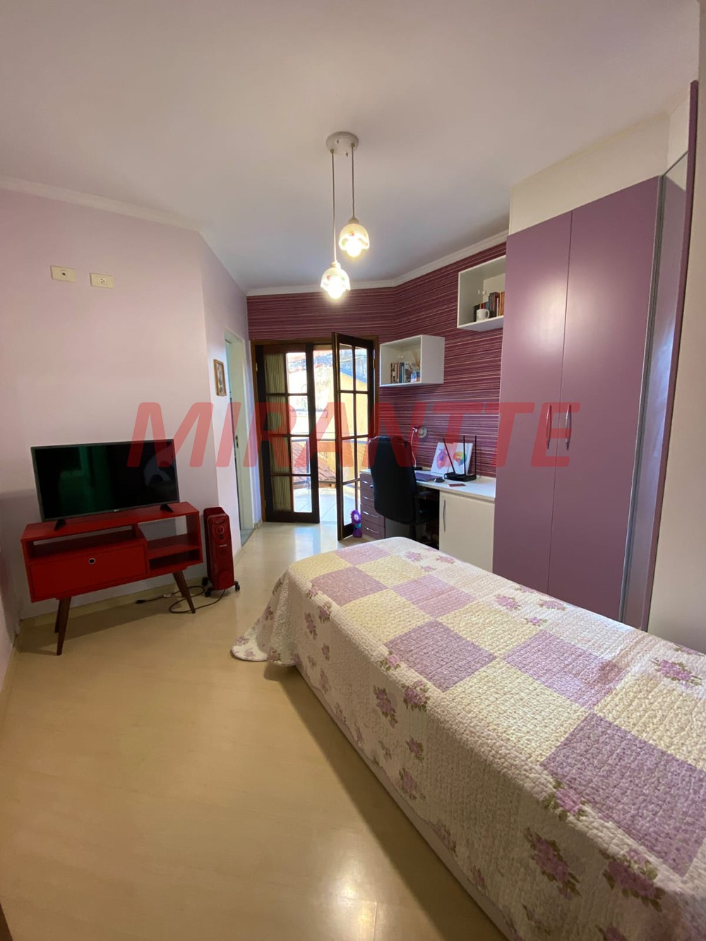 Sobrado de 139m² com 3 quartos em Jaçana