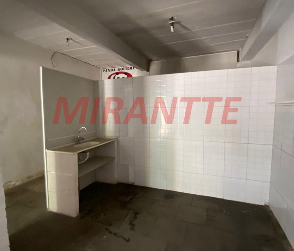 Comercial de 120m² em Santana