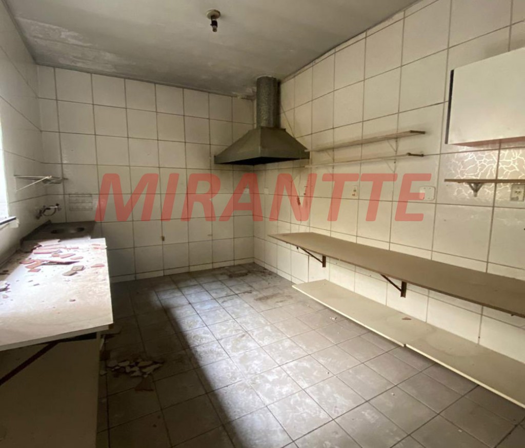 Comercial de 120m² em Santana