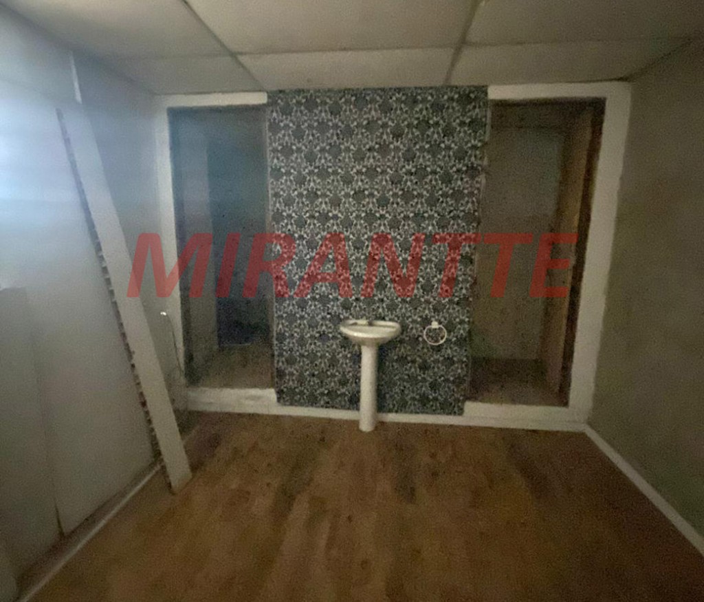 Comercial de 120m² em Santana