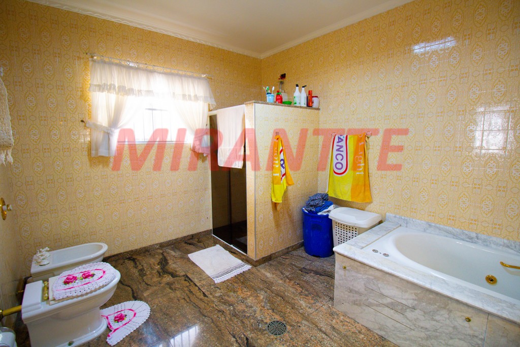 Sobrado de 462m² com 3 quartos em Vila Rosália