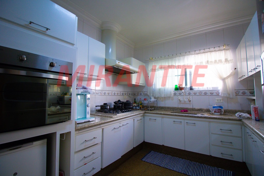 Sobrado de 462m² com 3 quartos em Vila Rosália