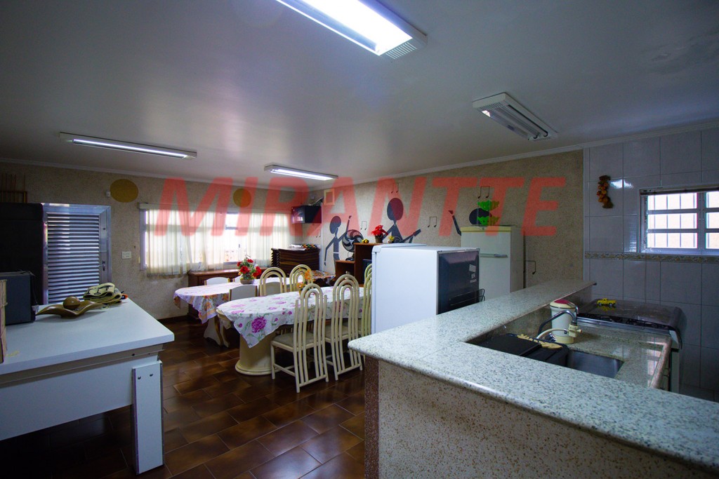 Sobrado de 462m² com 3 quartos em Vila Rosália