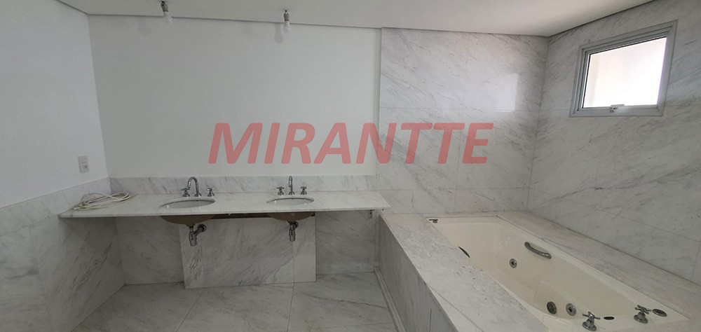 Cobertura duplex de 600m² com 4 quartos em NÃO INFORMADO