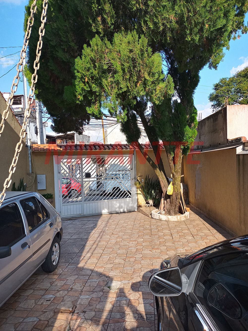 Sobrado de 161m² com 3 quartos em Jardim Palmira