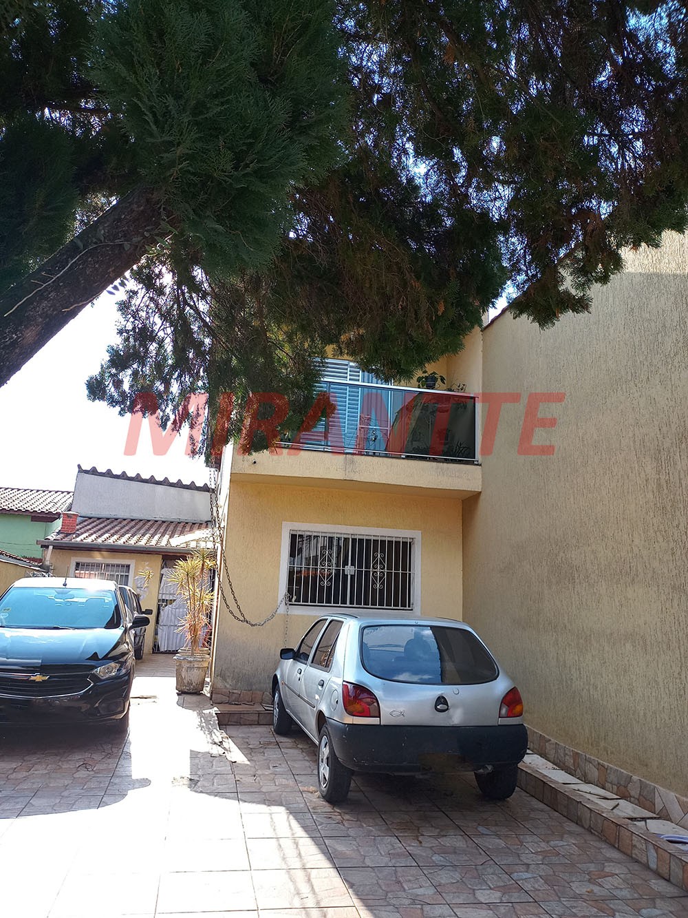 Sobrado de 161m² com 3 quartos em Jardim Palmira
