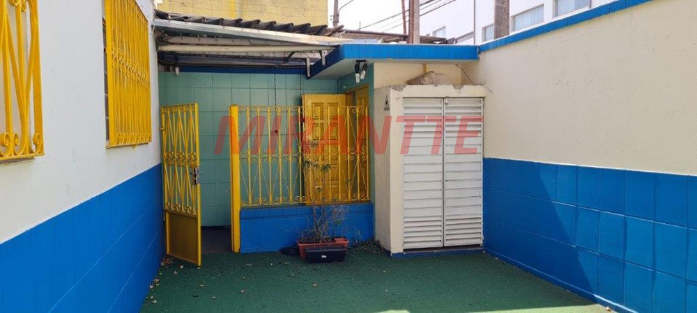 Comercial de 195m² em Vila Ester