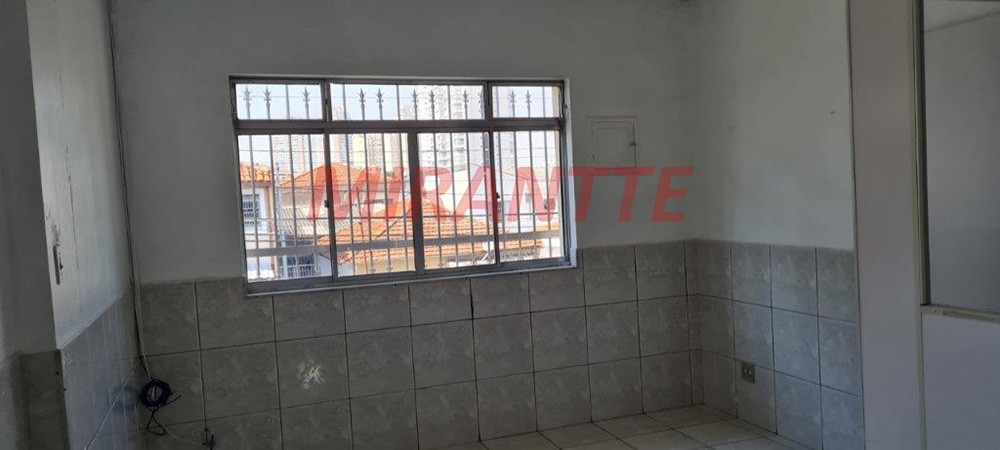 Comercial de 195m² em Vila Ester