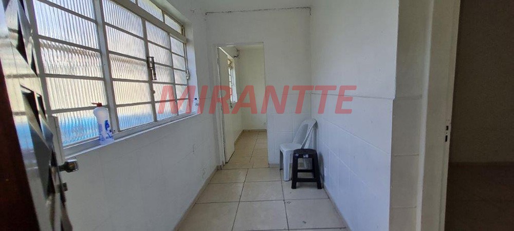 Comercial de 195m² em Vila Ester