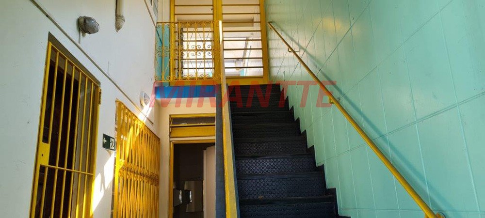 Comercial de 195m² em Vila Ester
