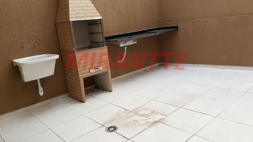 Sobrado de 210m² com 4 quartos em Imirim