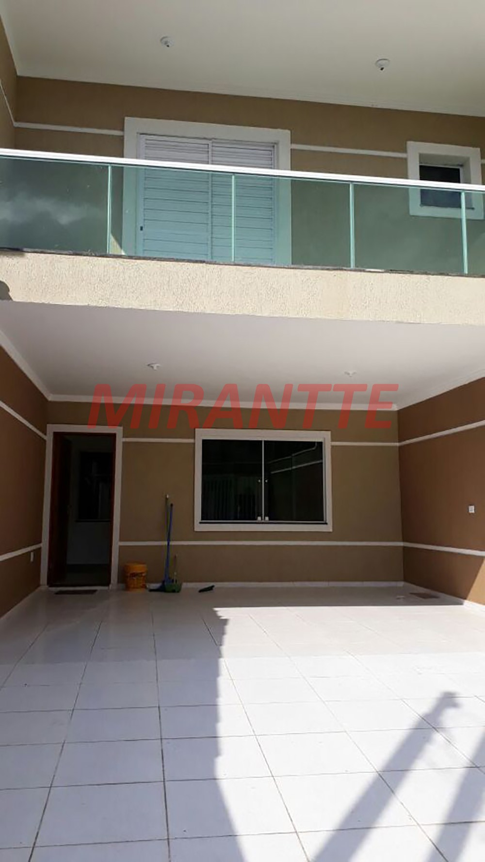 Sobrado de 210m² com 4 quartos em Imirim