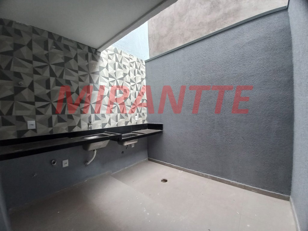 Sobrado de 76m² com 3 quartos em Vila Ester