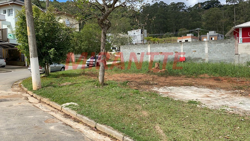 Terreno de 420m² em Jardim Peri