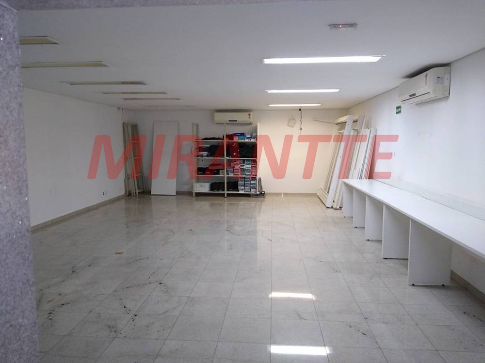 Comercial de 780m² em Água Branca