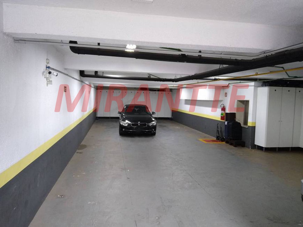 Comercial de 780m² em Água Branca
