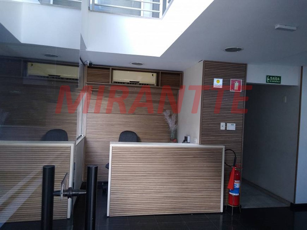 Comercial de 780m² em Água Branca