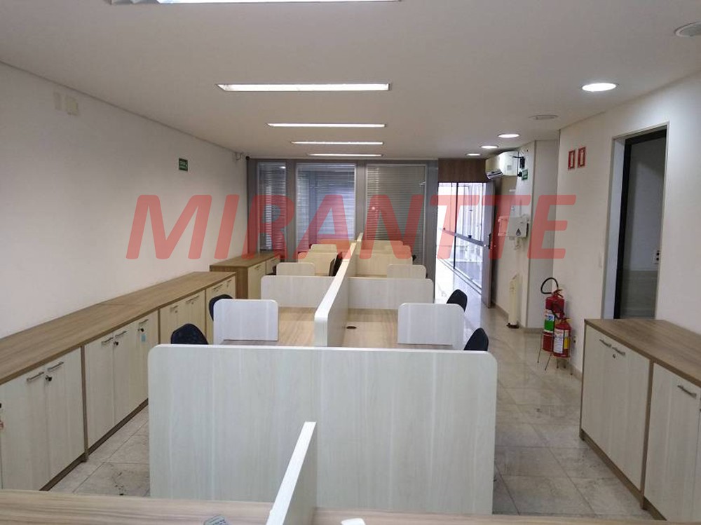 Comercial de 780m² em Água Branca