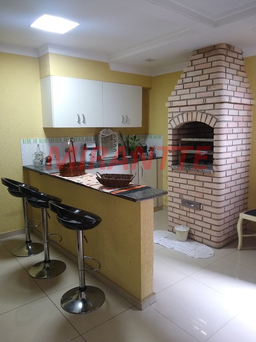 Sobrado de 160m² com 4 quartos em Parque Peruche