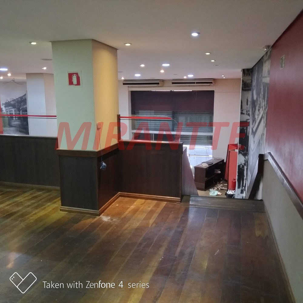 Comercial de 600m² em Centro