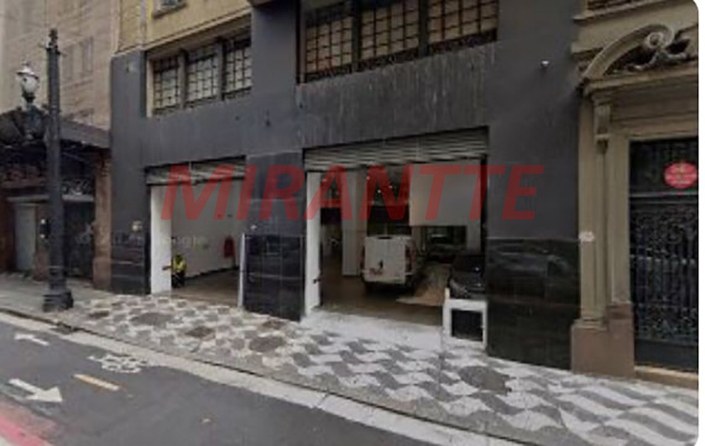 Comercial de 600m² em Centro
