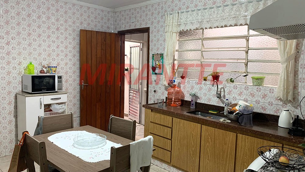 Sobrado de 175m² com 3 quartos em Vila Galvão
