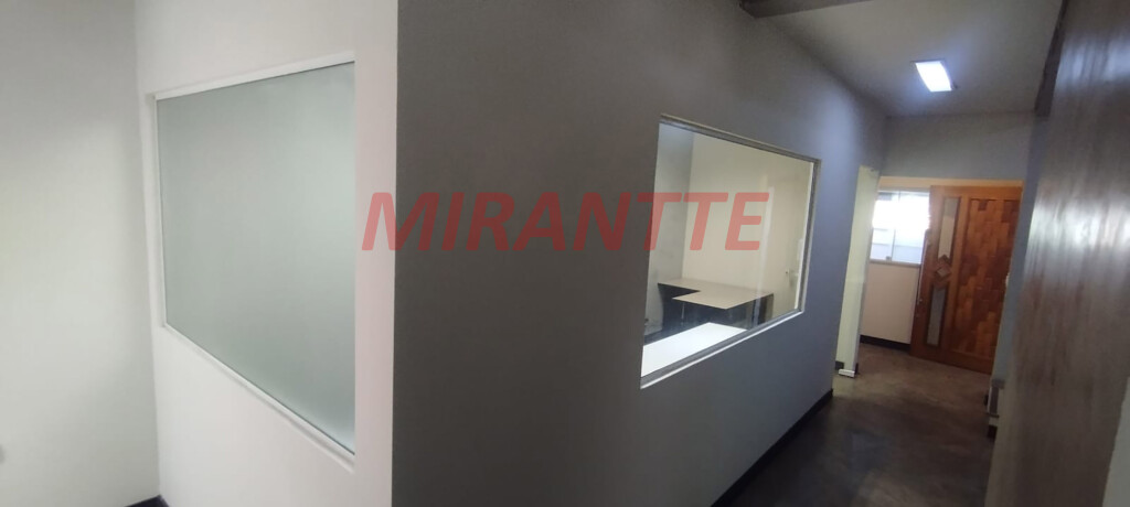 Sobrado de 220m² com 3 quartos em Santana