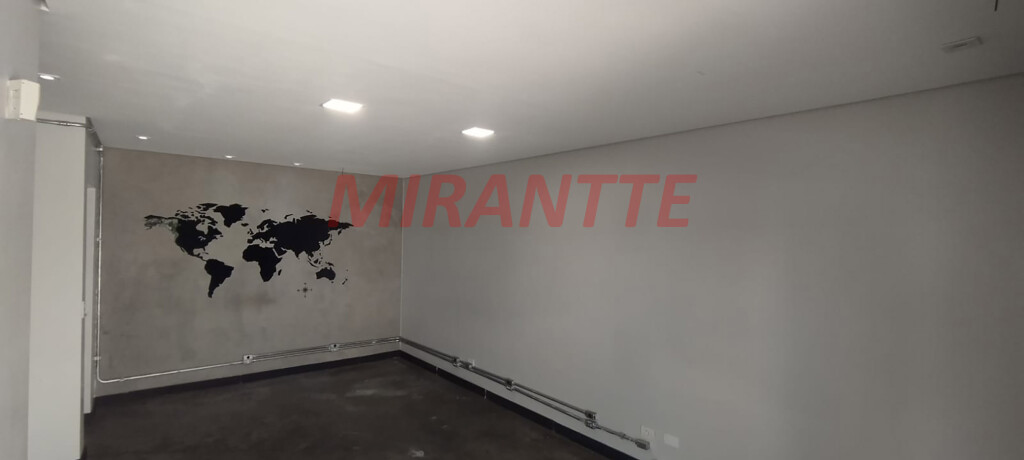 Sobrado de 220m² com 3 quartos em Santana