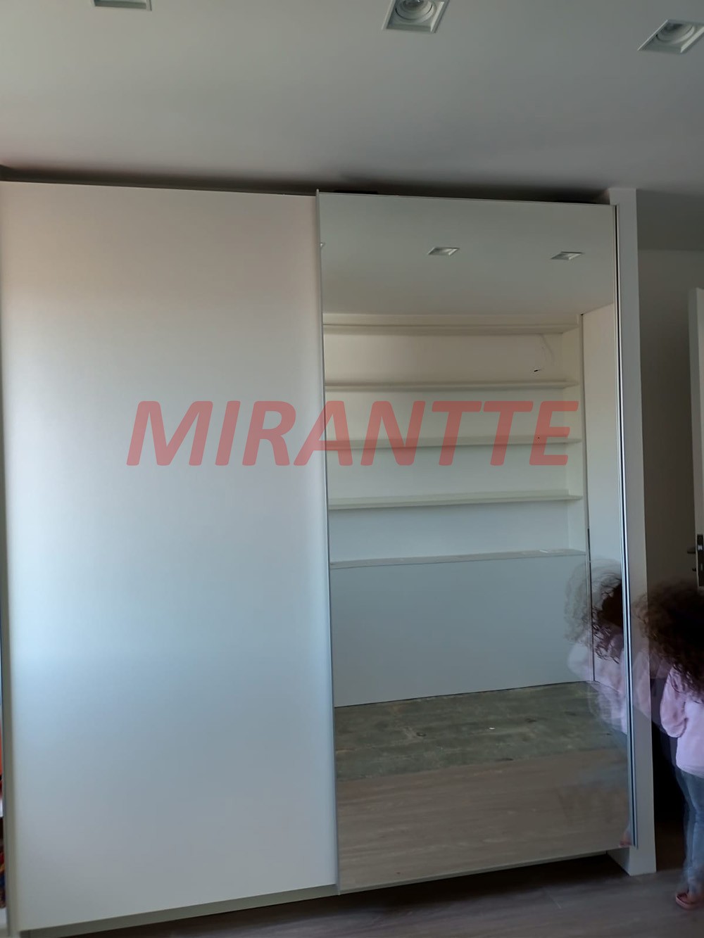 Sobrado de 258m² com 4 quartos em Limão