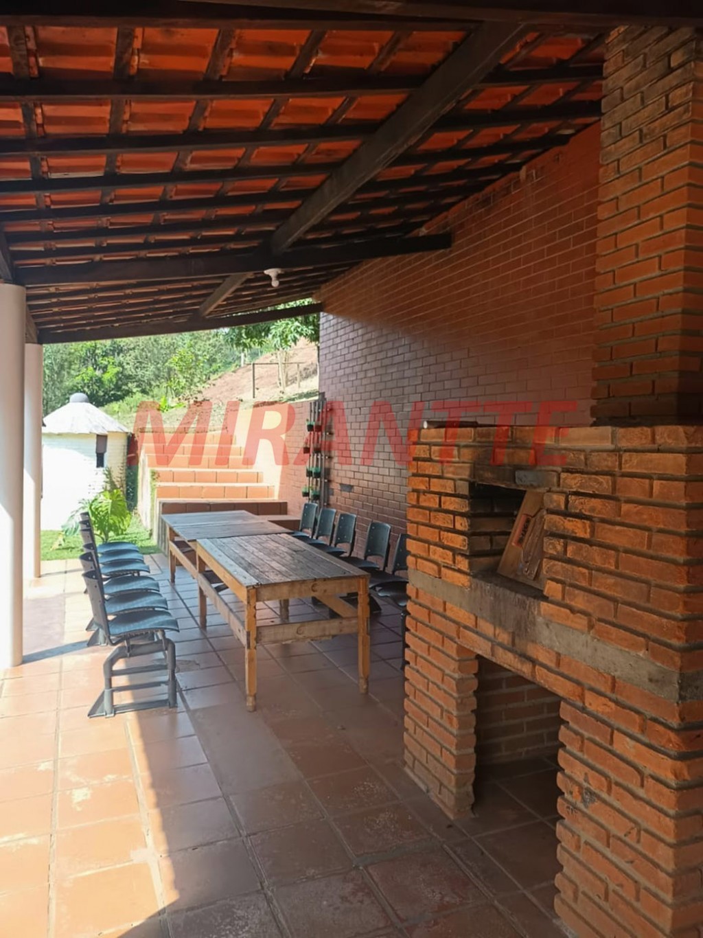 ChÁcara de 2000m² com 8 quartos em Pirucaia