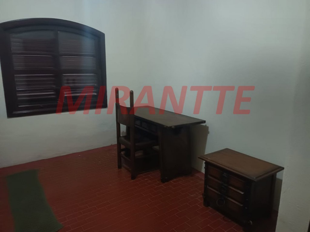 ChÁcara de 2000m² com 8 quartos em Pirucaia