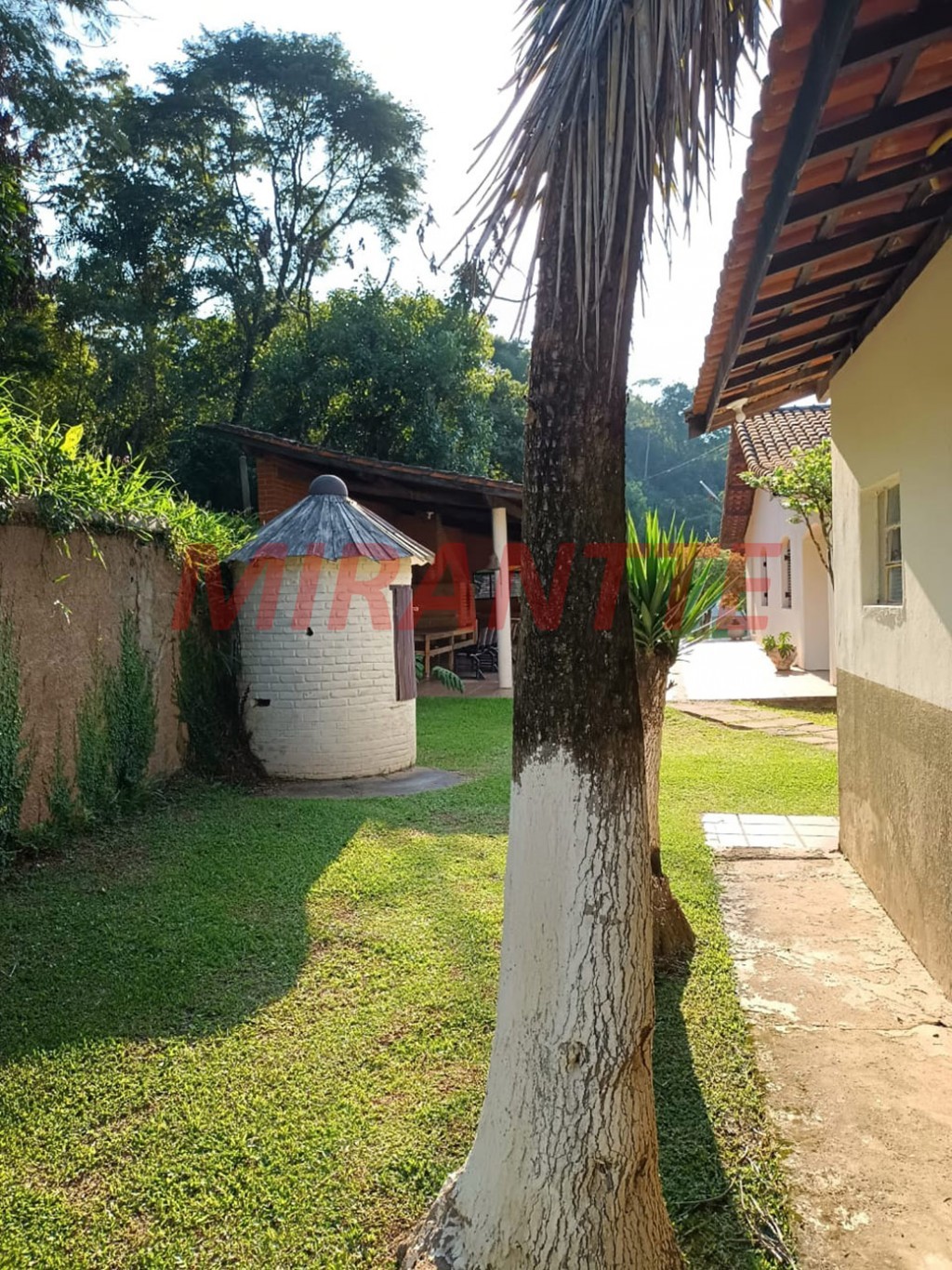 ChÁcara de 2000m² com 8 quartos em Pirucaia