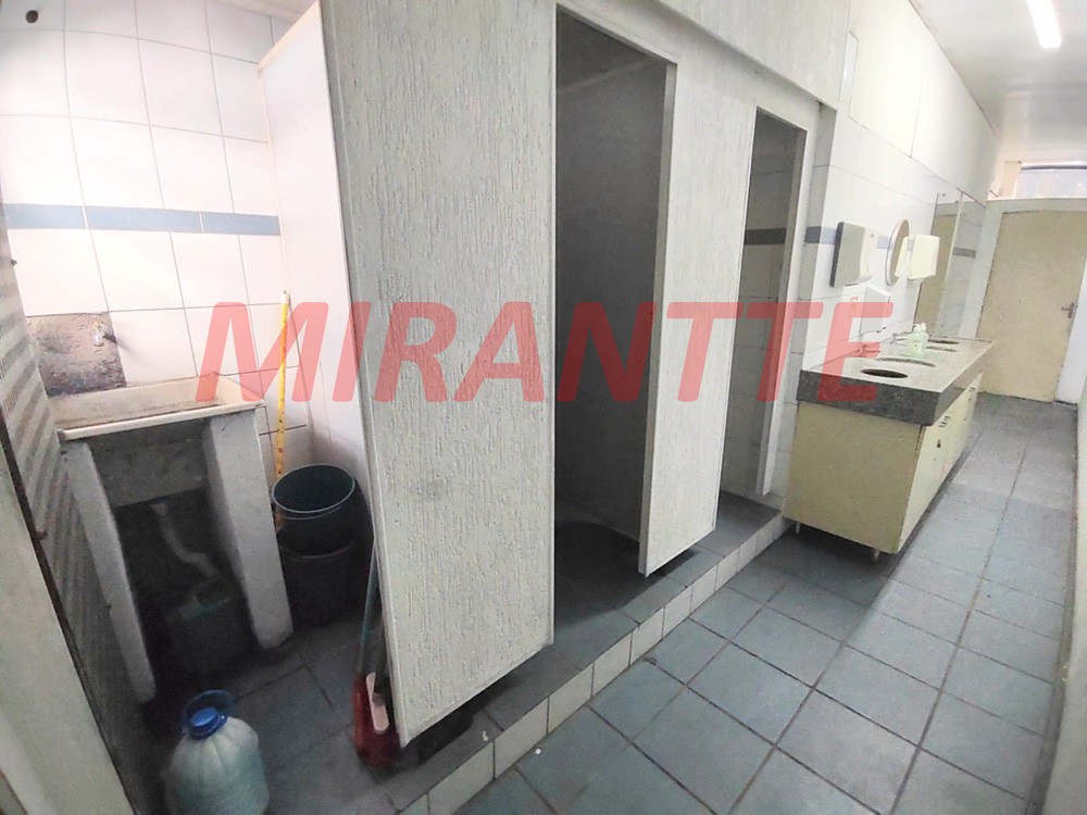 Conjunto comercial em Parada Inglesa