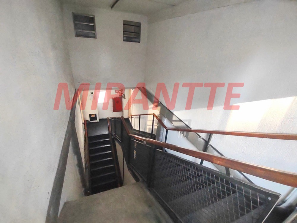 Conjunto comercial em Parada Inglesa