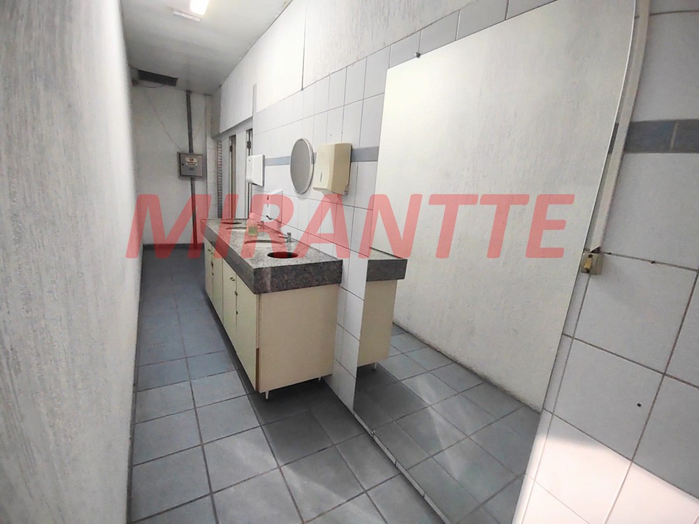 Conjunto comercial em Parada Inglesa